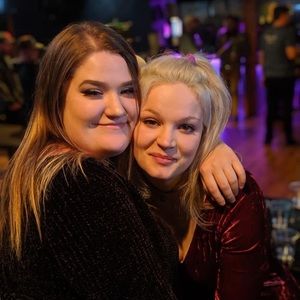 Meet your Posher, Sienna